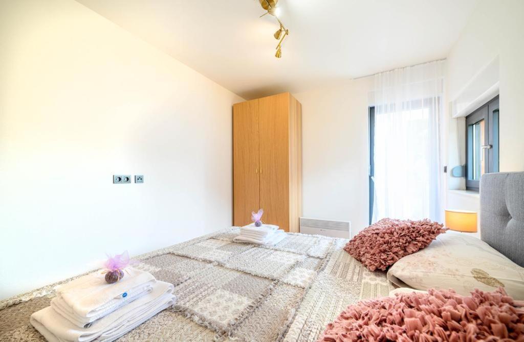 Ferienwohnung Ledunis Šibenik Exterior foto